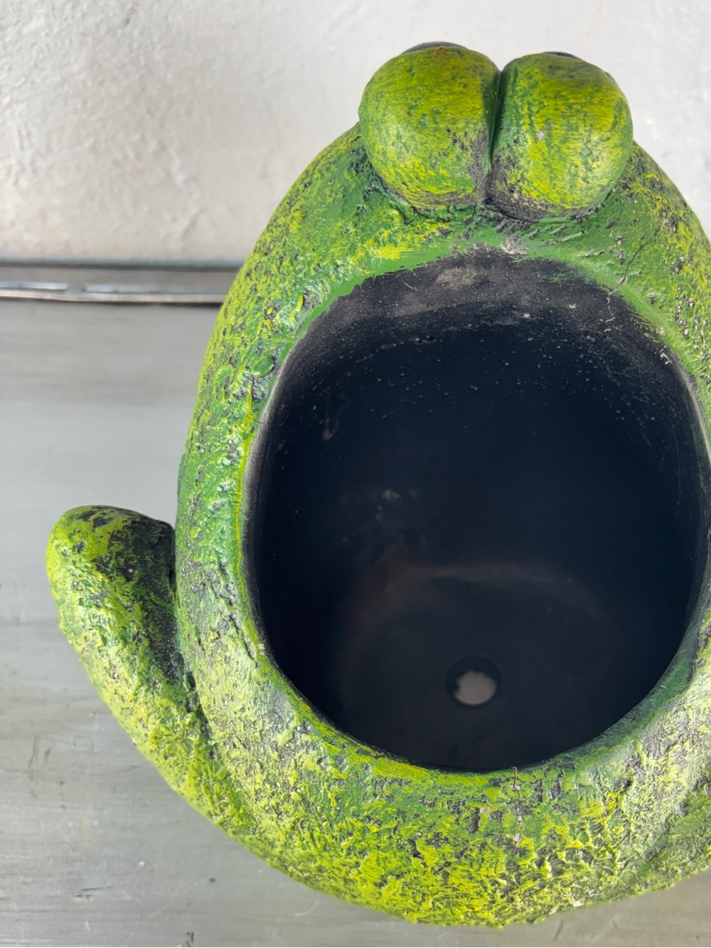 Big Booty RUDY Cement Frog Planter Medium Sized Heavy - Picture 6 of 14